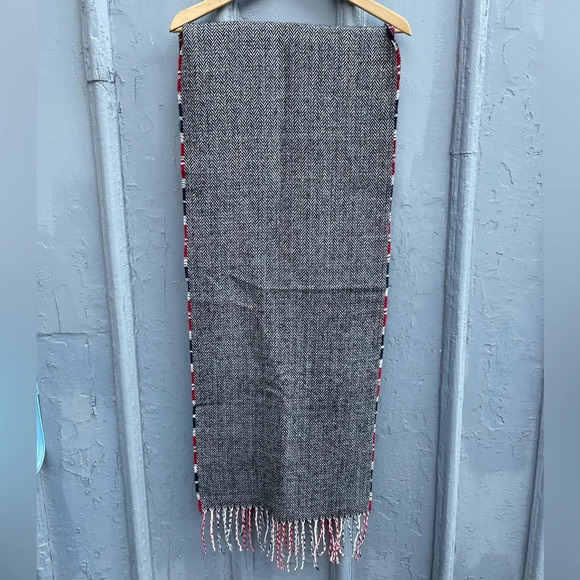 The Drake General  Store Plaid/Herringbone Tassle Scarf, BNWT - Picture 8 of 9